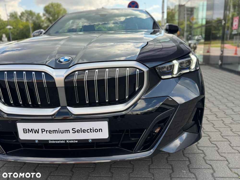 BMW Seria 5 520d xDrive mHEV M Sport - 23