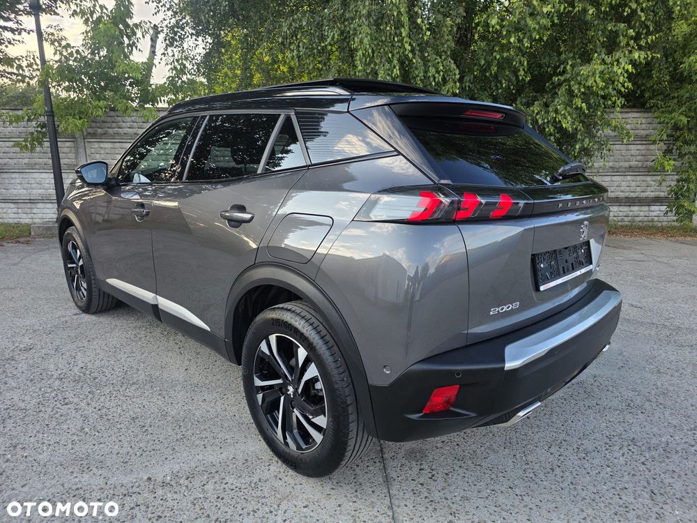 Peugeot 2008 1.2 PureTech GT Line S&S - 4