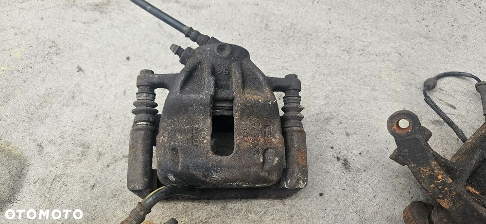 Zwrotnica piasta amortyzator sprężyna lewy prawy przód zacisk Citroen C3 I 1,6 benzyna 2002r - 5