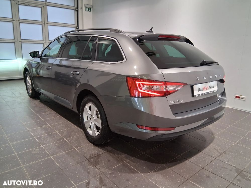 Skoda Superb 2.0 TDI DSG Ambition - 7