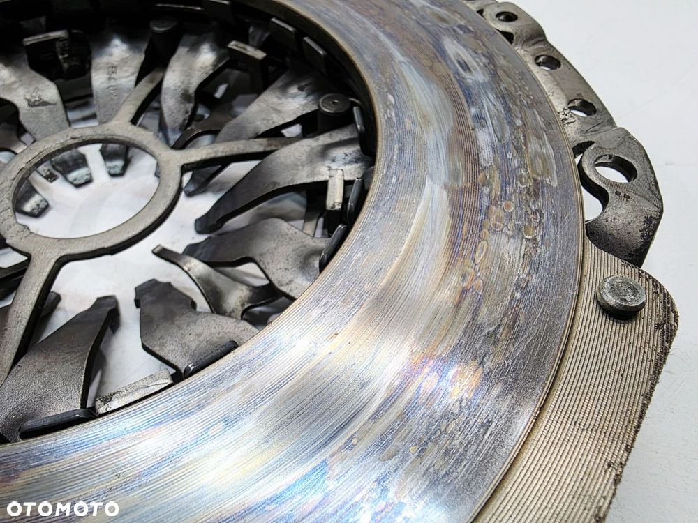KOŁO DWUMASOWE SPRZĘGŁO AUDI A4 B8 A5 A6 C7 2.0 TDI TFSI 0B2105266L 1/26 - 9
