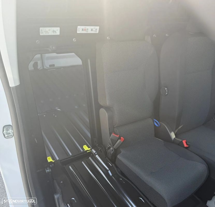 Peugeot e-Partner Standard 50kWh - 12