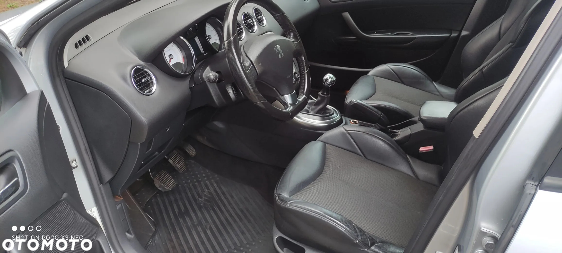 Peugeot 308 1.6 Premium Plus - 14