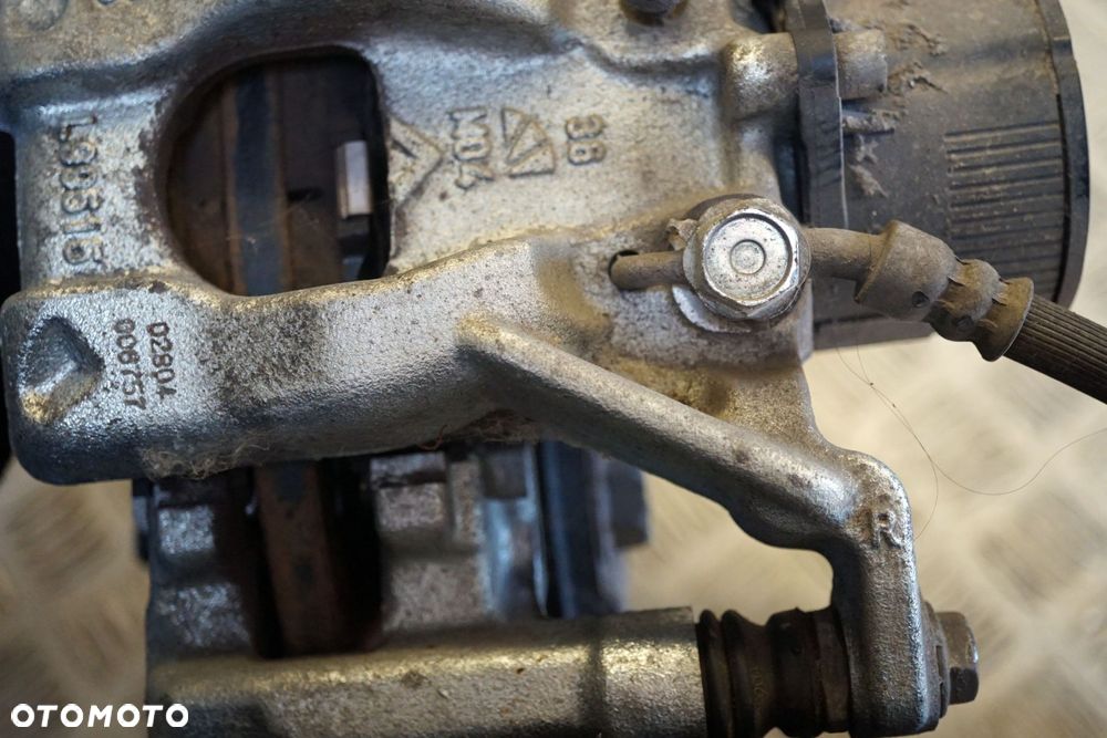 ZACISK HAMULCOWY PRAWY TYŁ YARIS CROSS 1.5 12V HYBRID 47830-0D080 46310-09005 ELEKTRYCZNY TOYOTA 2020- - 6