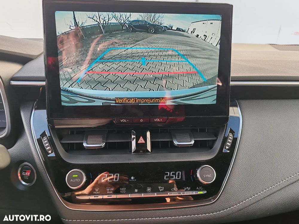 Toyota Corolla 2.0 HSD Exclusive Plus GR Sport Bi-Tone - 17