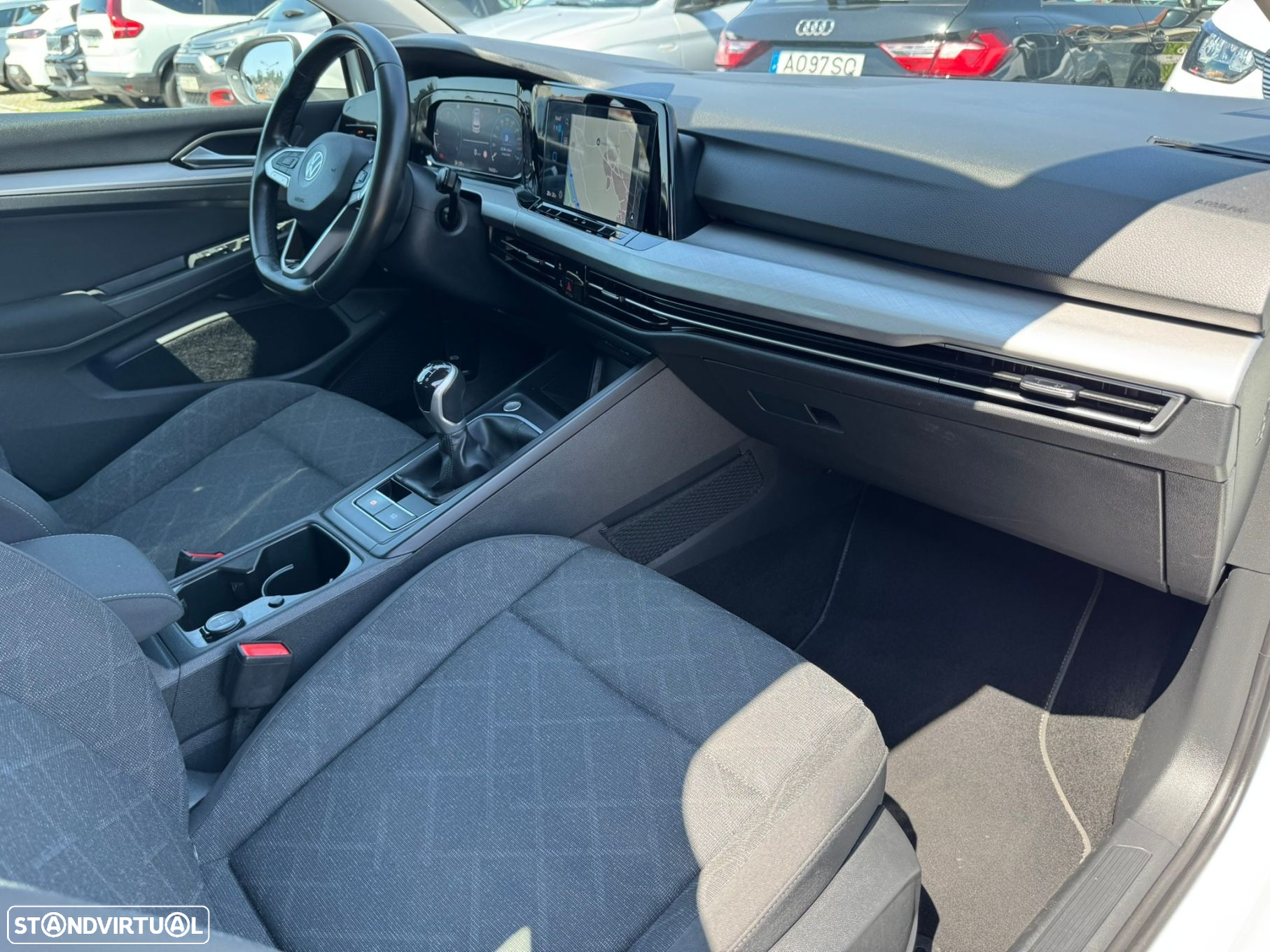 VW Golf 2.0 TDI Conceptline - 15