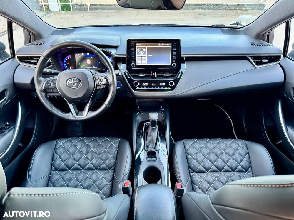 Toyota Corolla 1.8 HSD Business - 3
