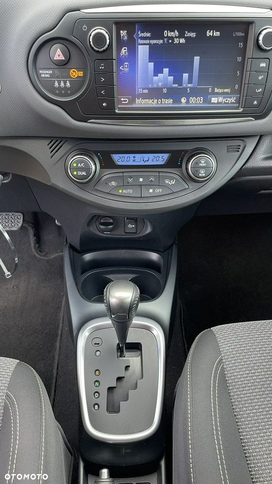 Toyota Yaris - 16