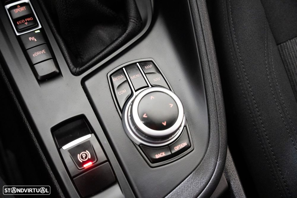 BMW X1 25 e xDrive Corporate Edition - 10