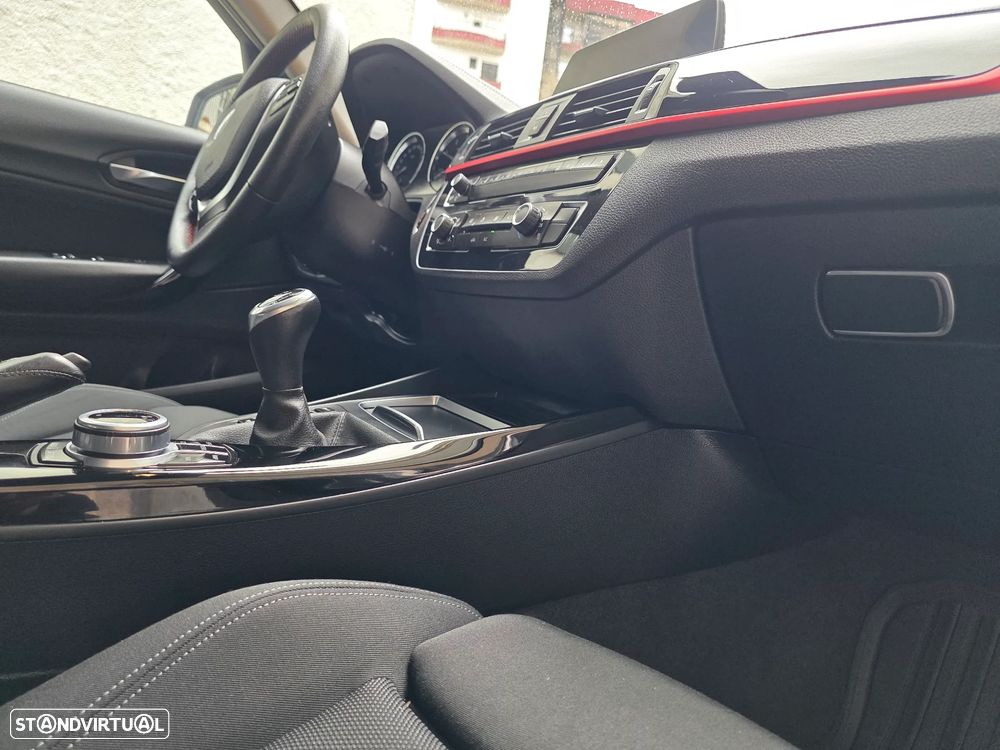 BMW 116 d Line Sport - 53