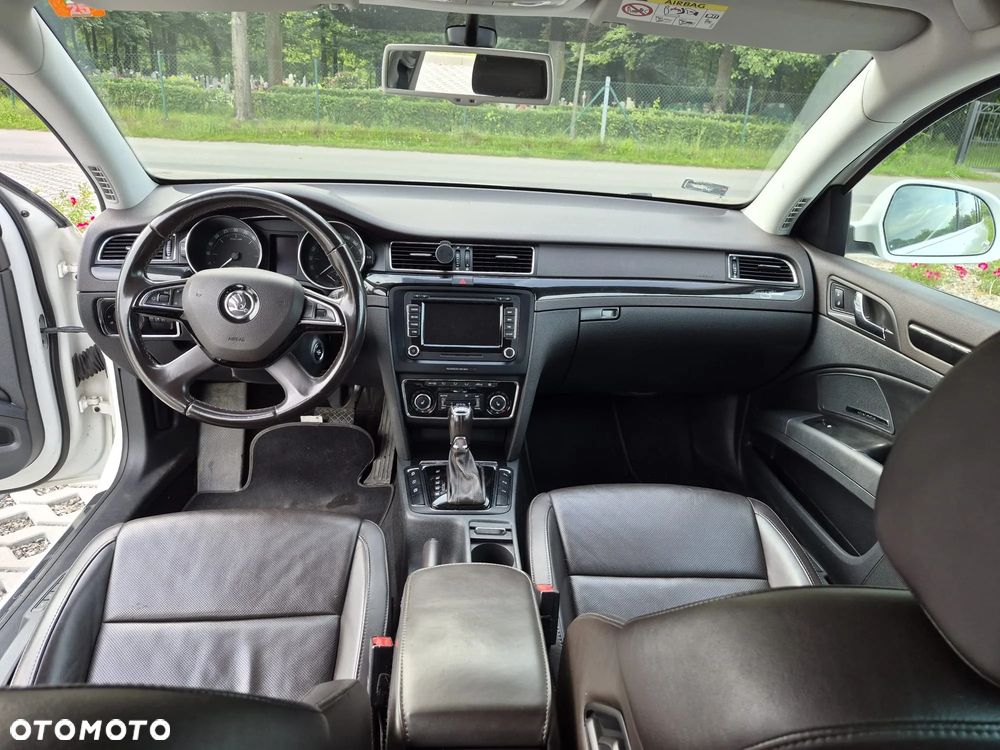 Skoda Superb 2.0 TDI 4x4 L&K DSG - 9