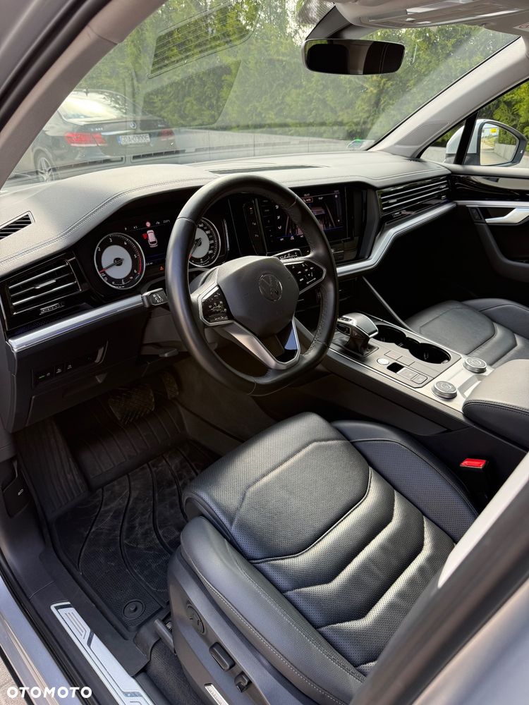 Volkswagen Touareg 3.0 V6 TDI SCR 4Mot - 27