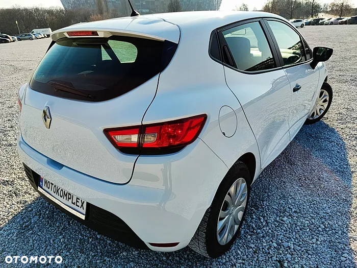 Renault Clio - 12
