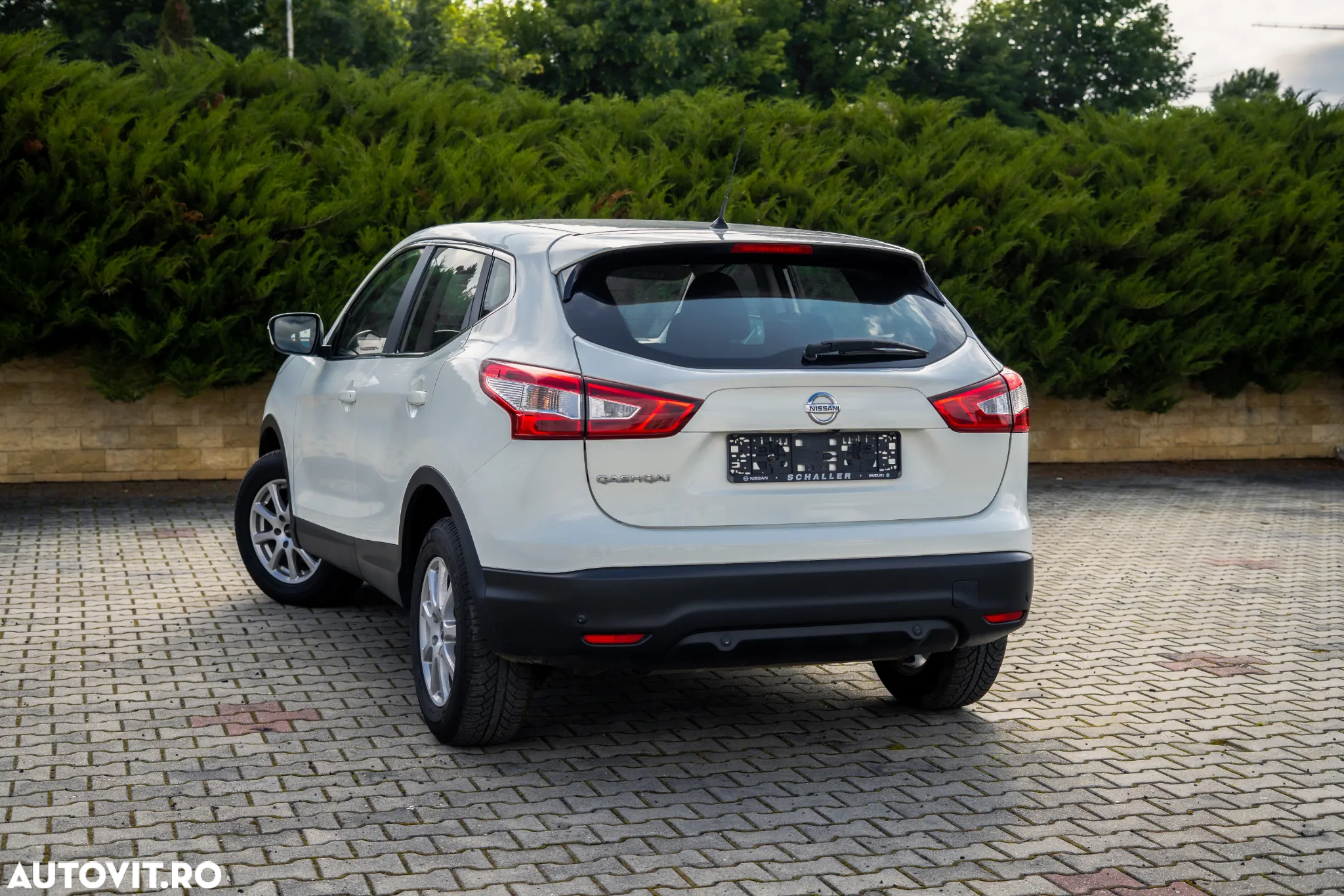 Nissan Qashqai - 2