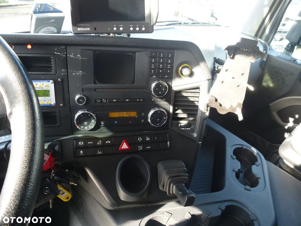 Mercedes-Benz ACTROS ANTOS 2543 6X2 CHŁODNIA IZOTERMA OS SKRĘTNA PODNOSZONA SUPER STAN - 18