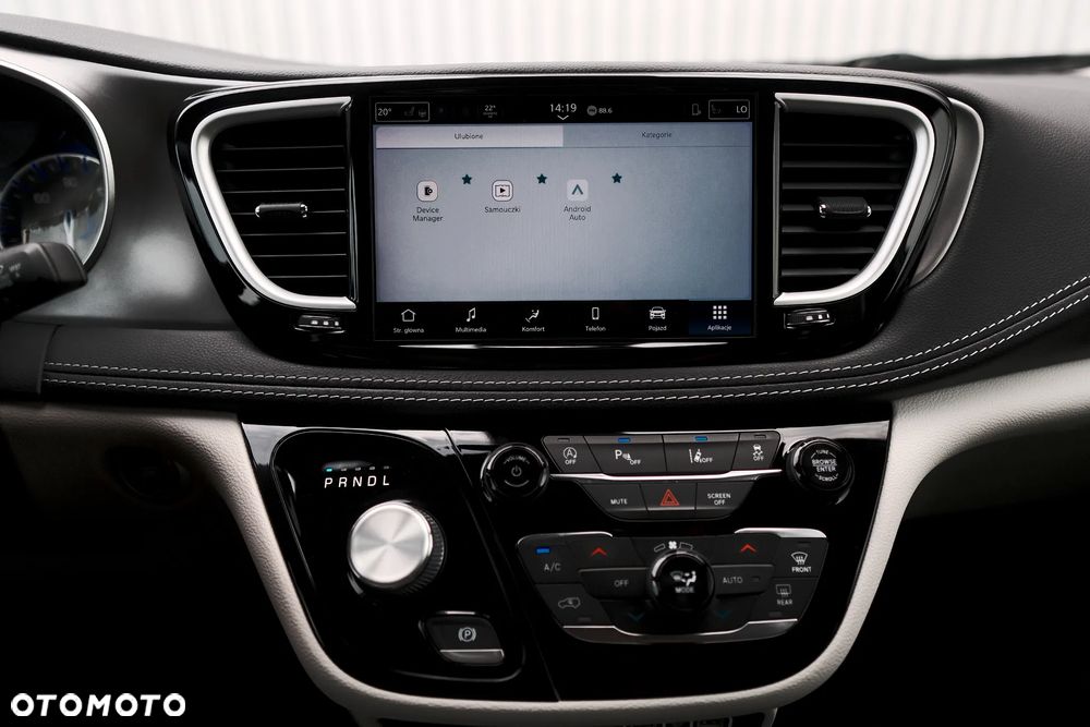 Chrysler Pacifica - 24