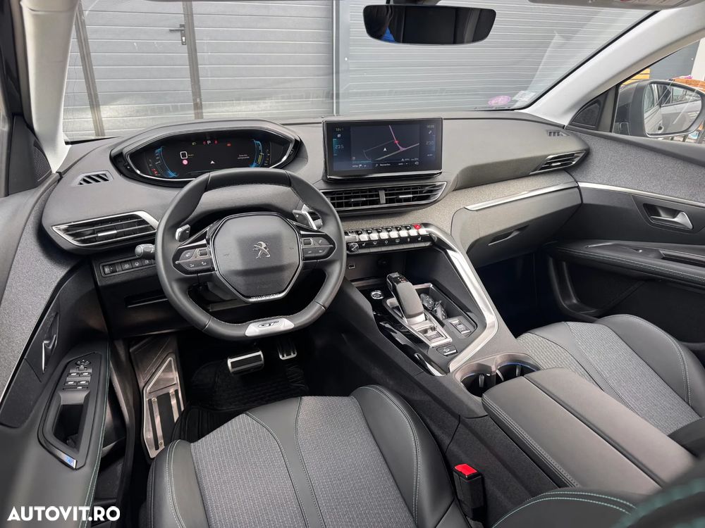 Peugeot 3008 PHEV EAT8 4X4 GT Pack - 17