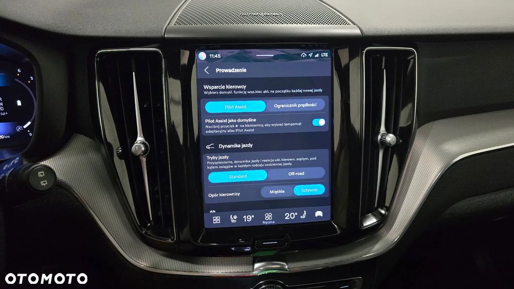 Volvo XC 60 B4 D Ultimate Dark - 35