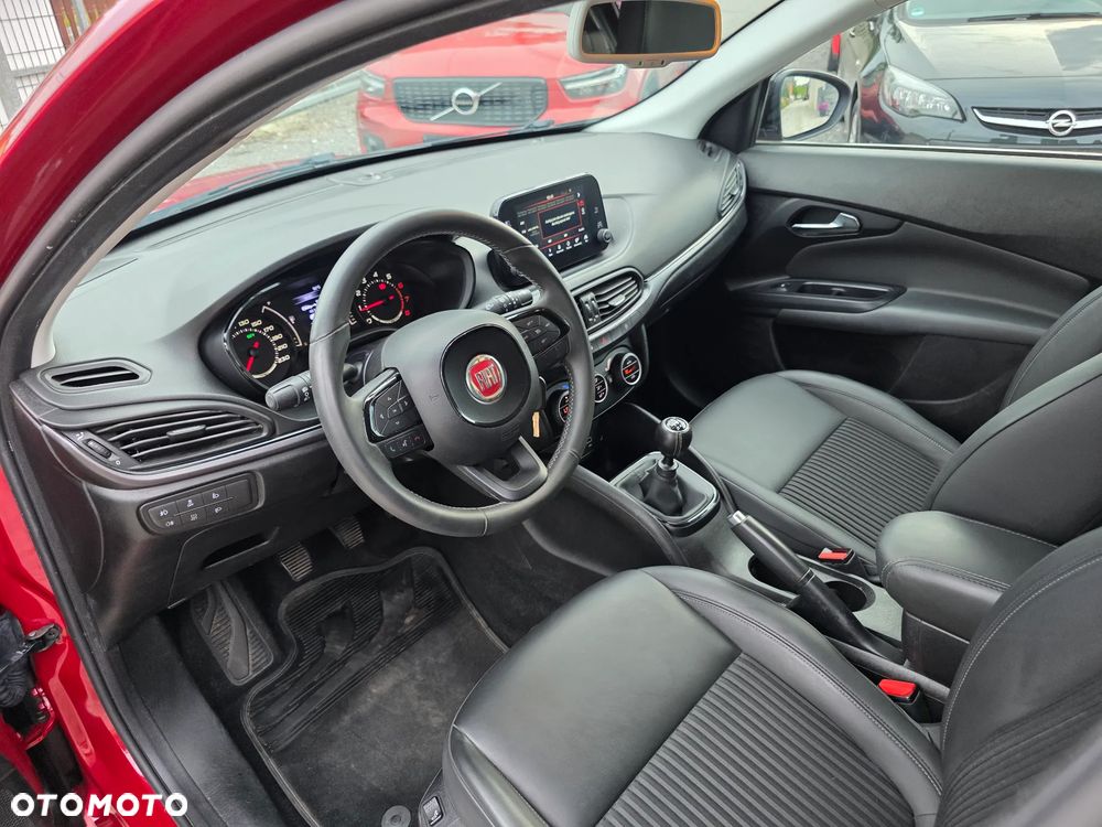 Fiat Tipo 1.4 T-Jet Lounge - 4