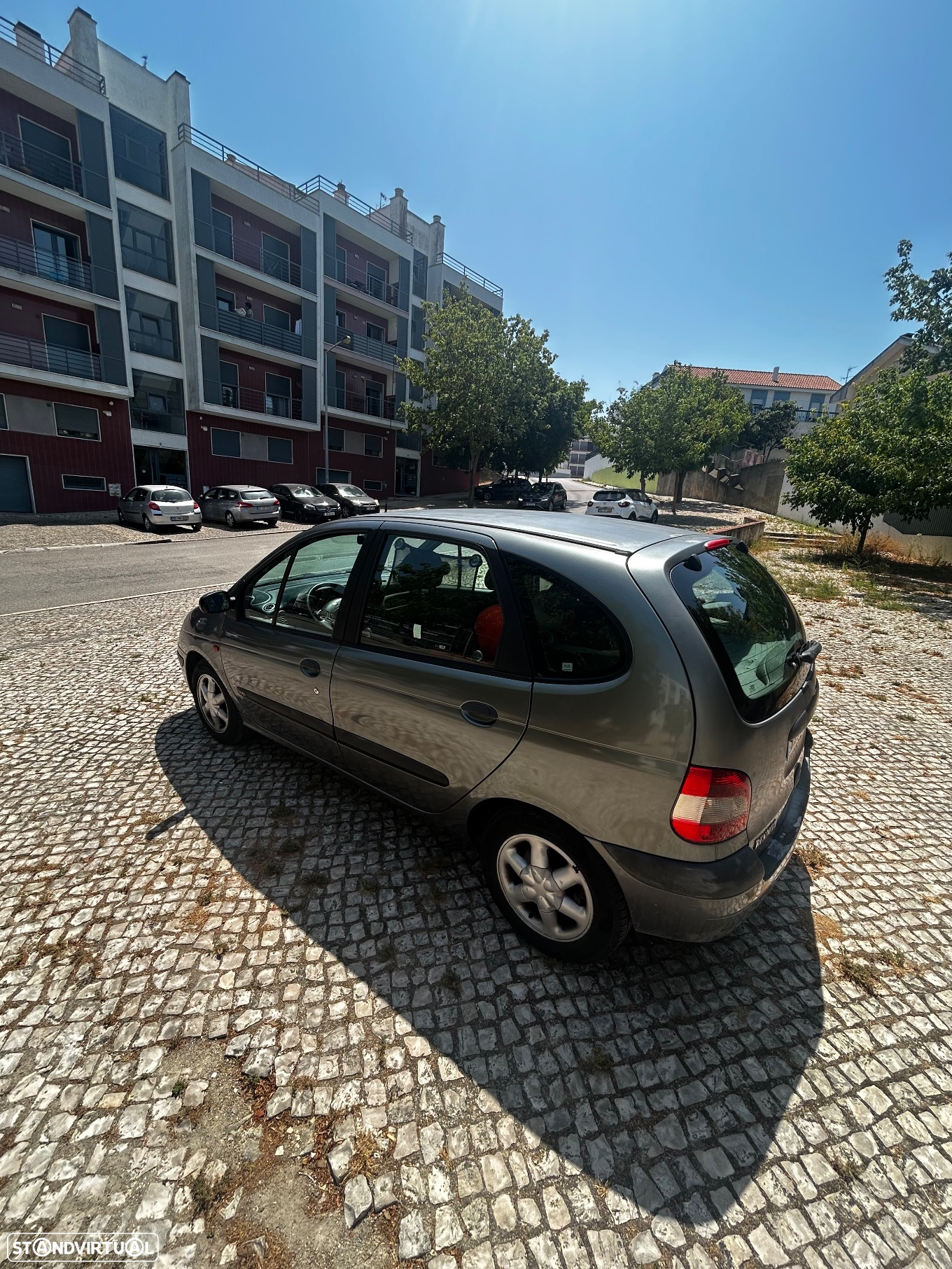 Renault Scénic 1.4 16V RXE AC - 6