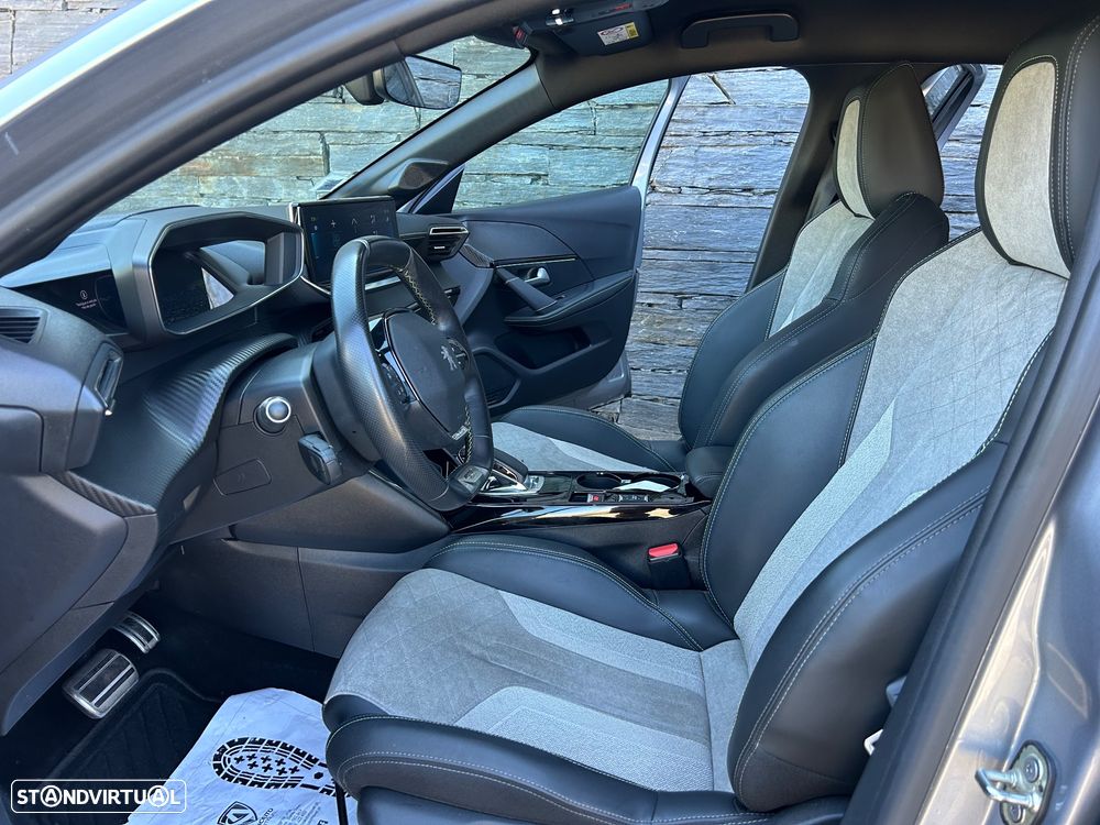 Peugeot e-208 50 kWh GT - 10