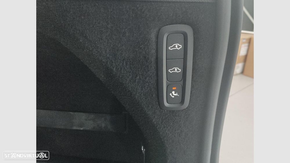 Volvo XC 90 2.0 T8 PHEV Ultra Dark AWD - 19
