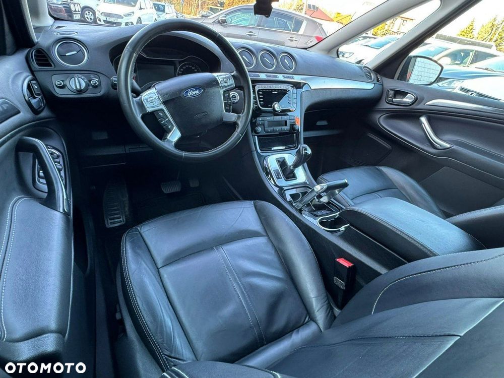 Ford S-Max - 25