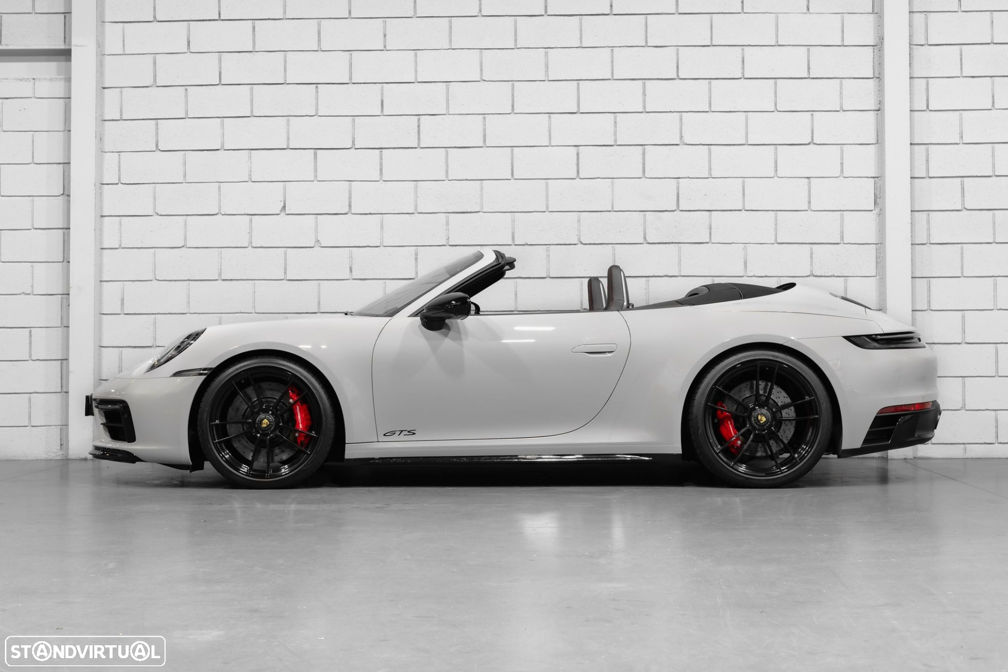 Porsche 911 (992) Carrera 4 GTS PDK - 36