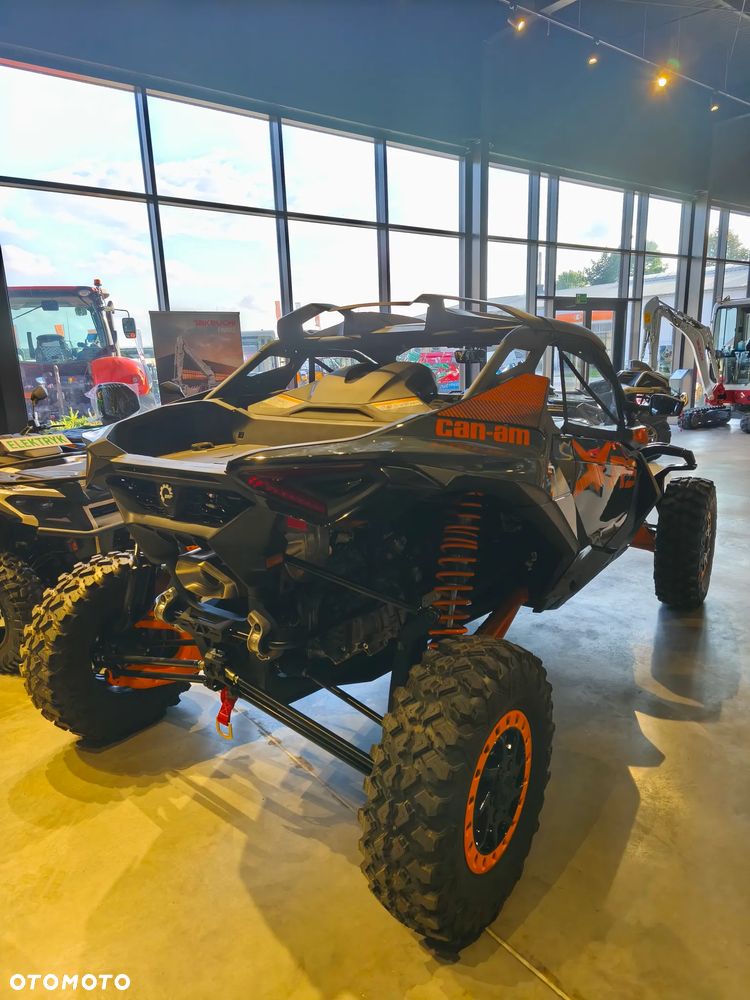 Can-Am Maverick - 4