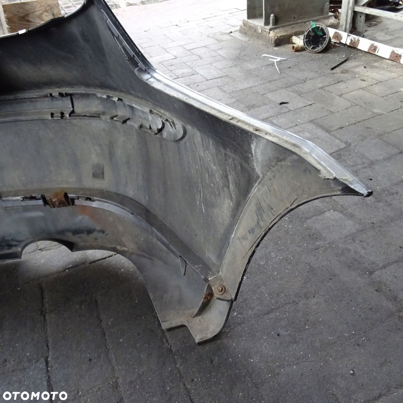 BMW 1 E87 ZDERZAK TYŁ A22/7 - 8