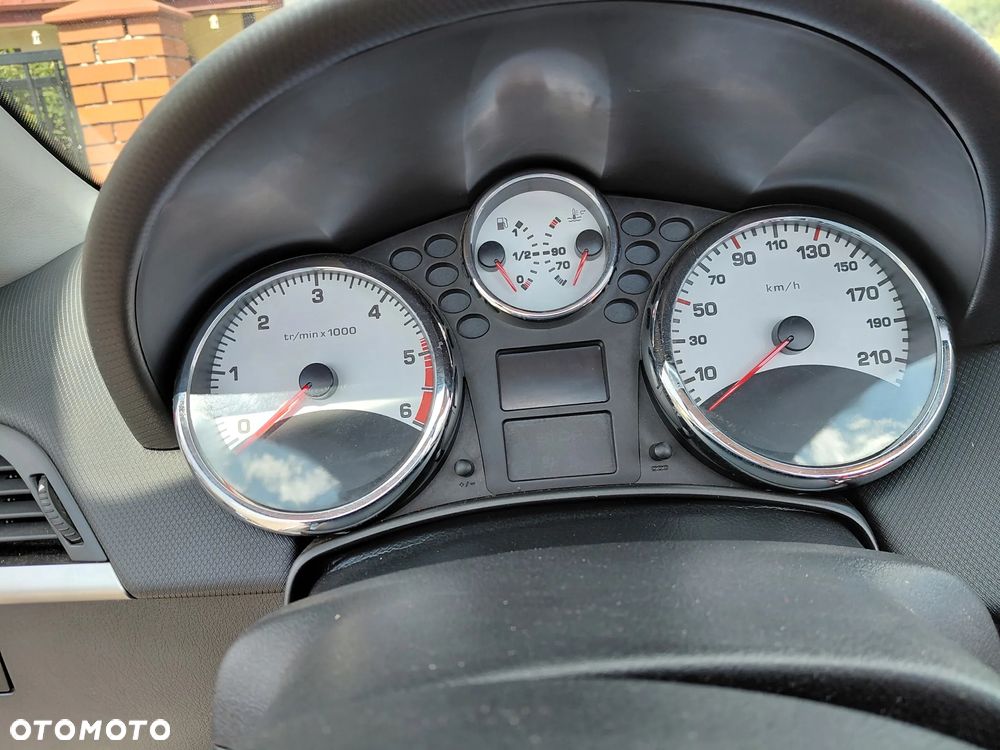 Peugeot 207 110 HDi FAP (Blue Lion) Platinum - 15