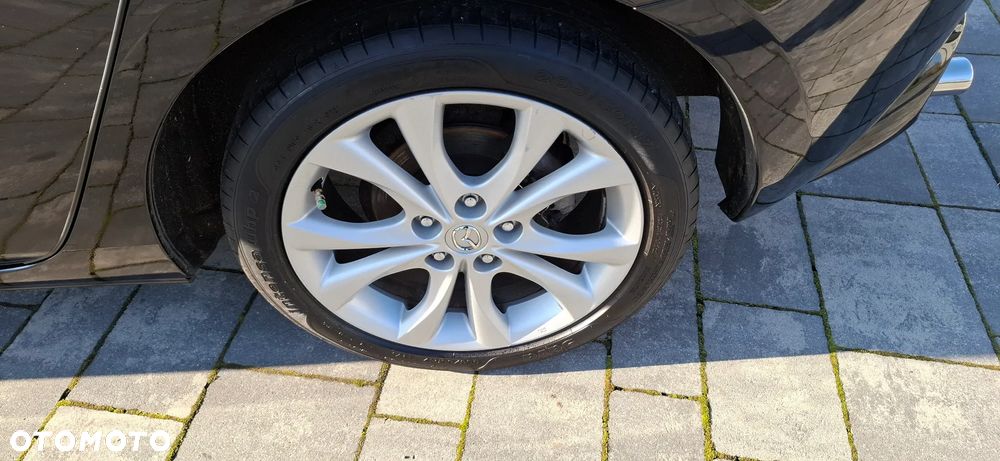 Mazda 3 1.6 Active + - 13