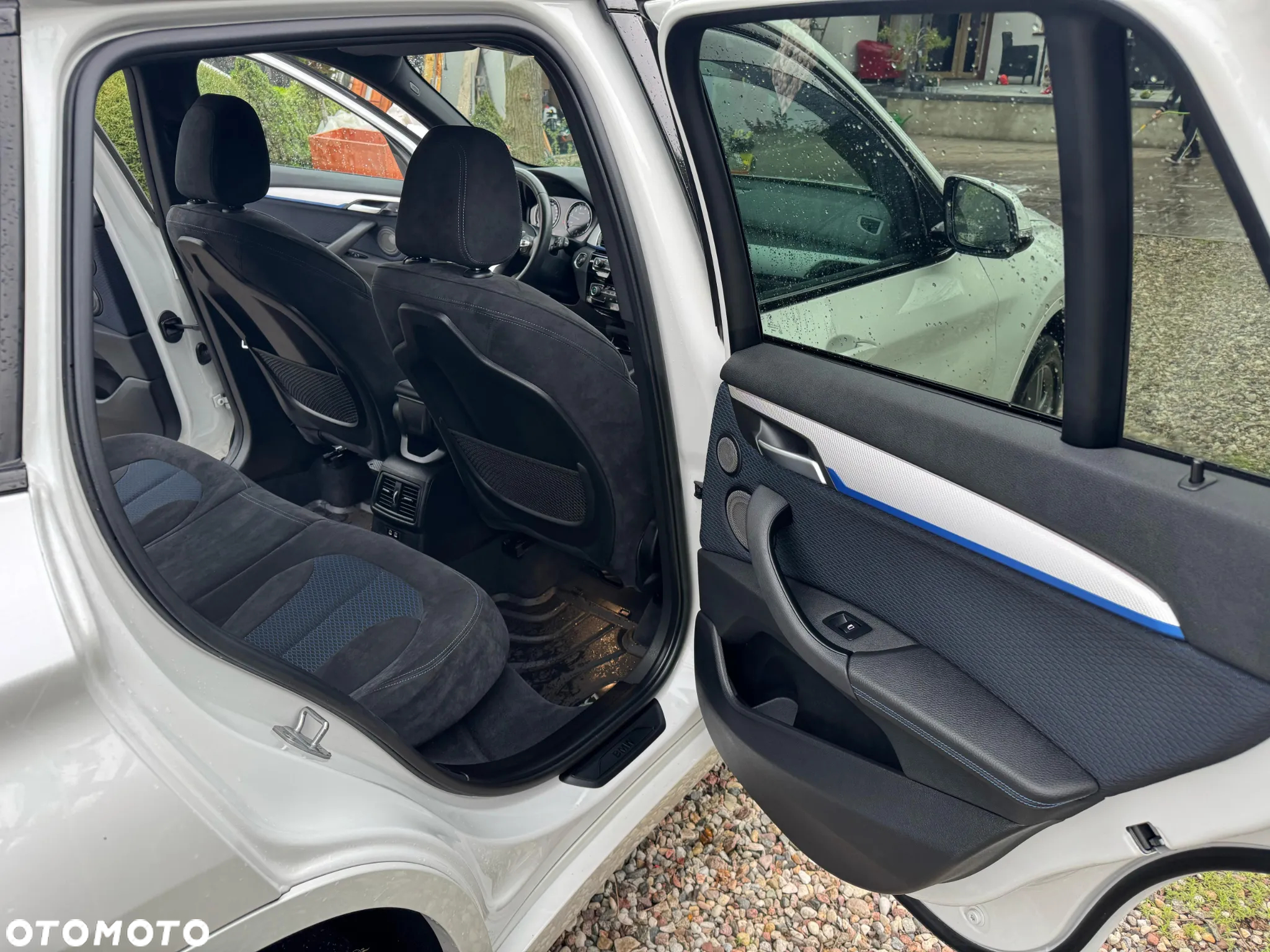 BMW X1 xDrive20i M Sport - 24