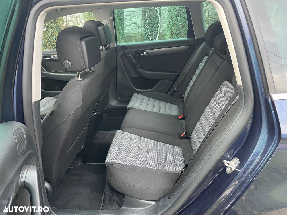 Volkswagen Passat - 16