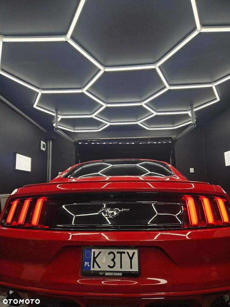 Ford Mustang 2.3 EcoBoost - 12