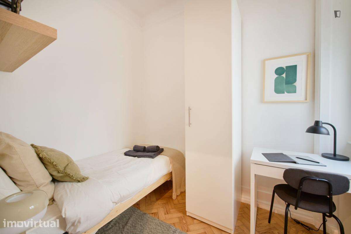 Quarto - localizado em Entrecampos Lisbon - Grande imagem: 2/47