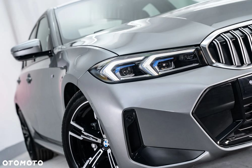 BMW Seria 3 318i M Sport - 11