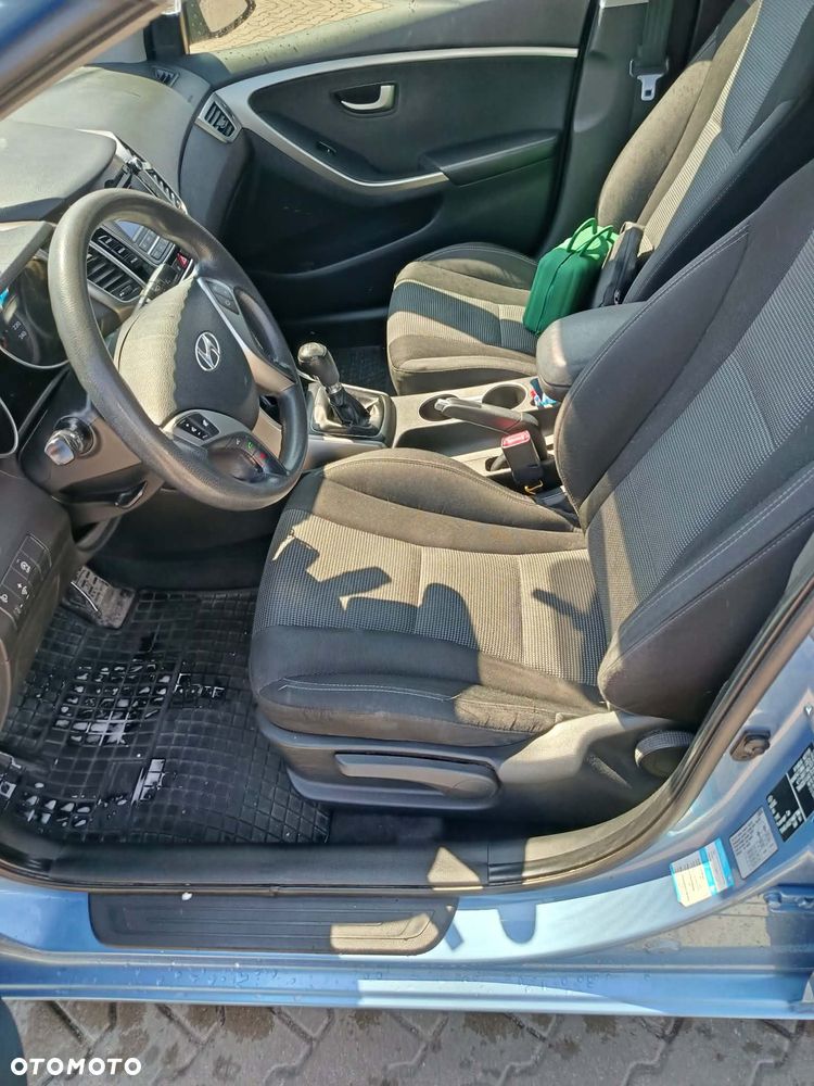 Hyundai i30 1.6 CRDi blue Classic - 8