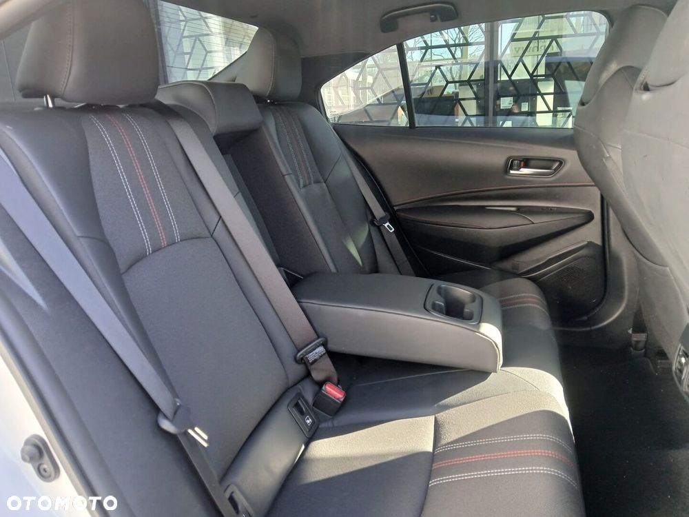 Toyota Corolla 1.8 Hybrid GR Sport Dynamic - 26