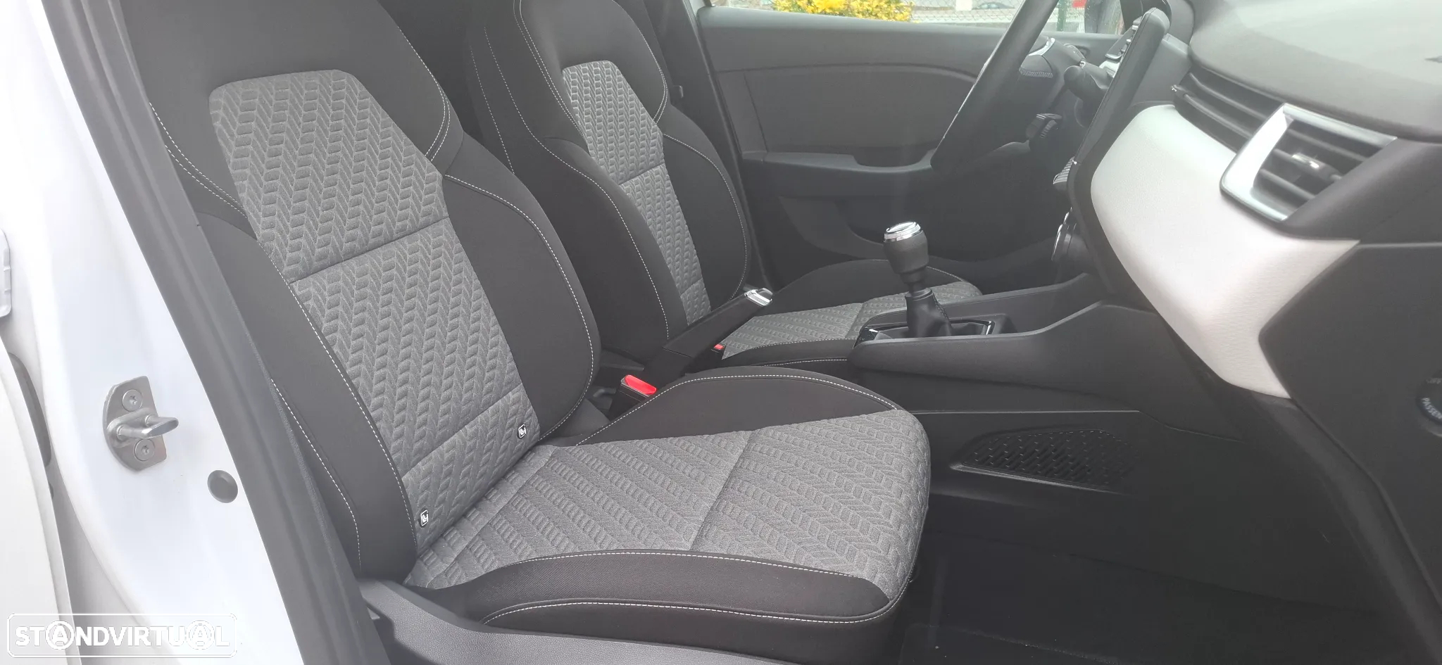 Renault Clio 1.0 TCe Evolution - 6