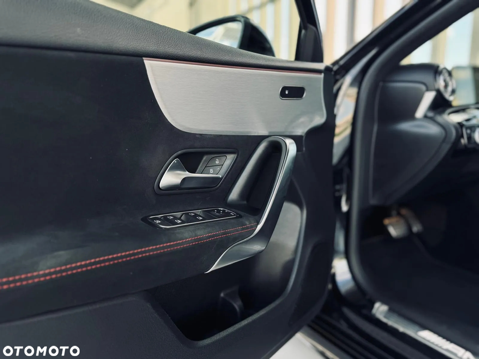 Mercedes-Benz Klasa A 35 AMG 4-Matic 7G-DCT - 37