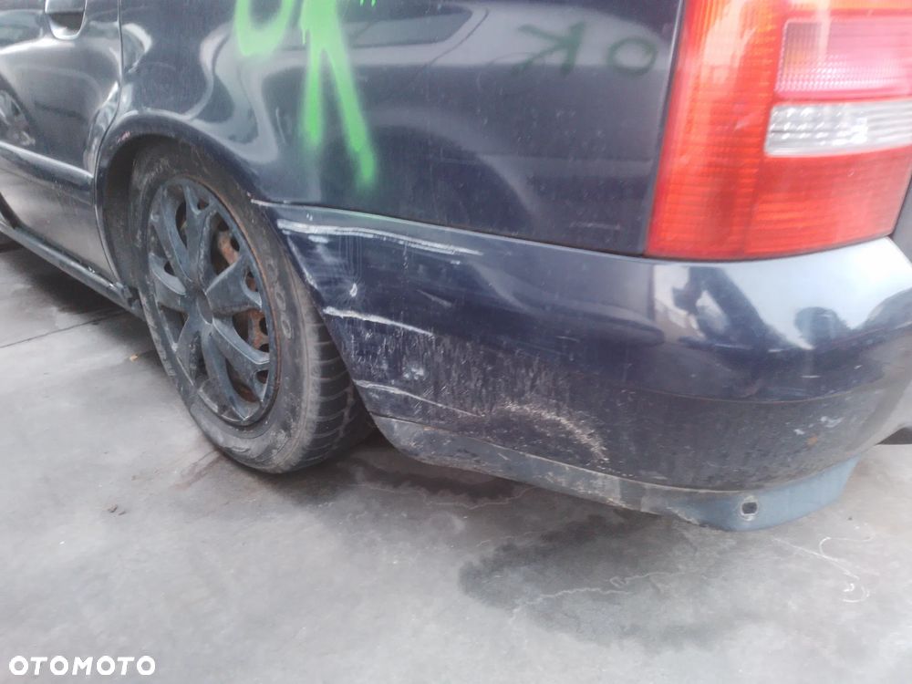 AUDI A4 B5 KOMBI 99-01  1.9 AJM   LAMPA TYŁ PRAWA LEWA - 20