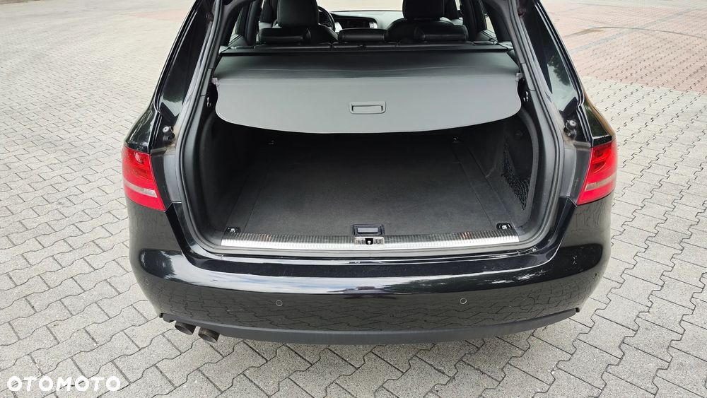 Audi A4 Avant 2.0 TDI DPF S line Sportpaket (plus) - 8