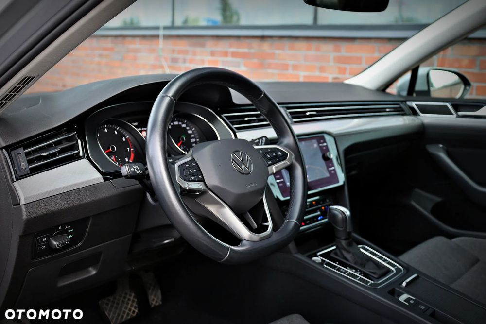 Volkswagen Passat 2.0 TSI Business DSG - 16
