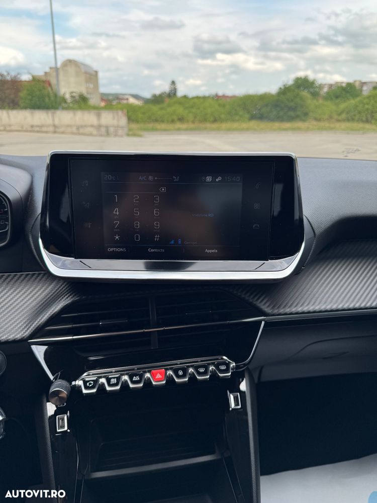 Peugeot 208 - 34