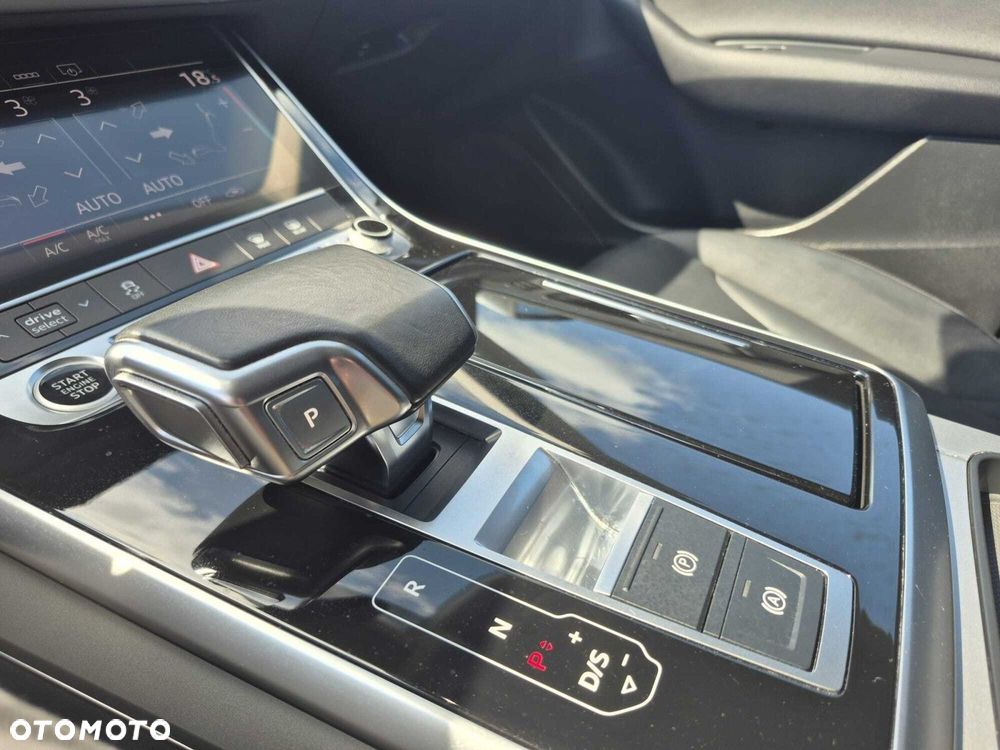 Audi Q8 45 TDI mHEV Quattro Tiptronic - 31