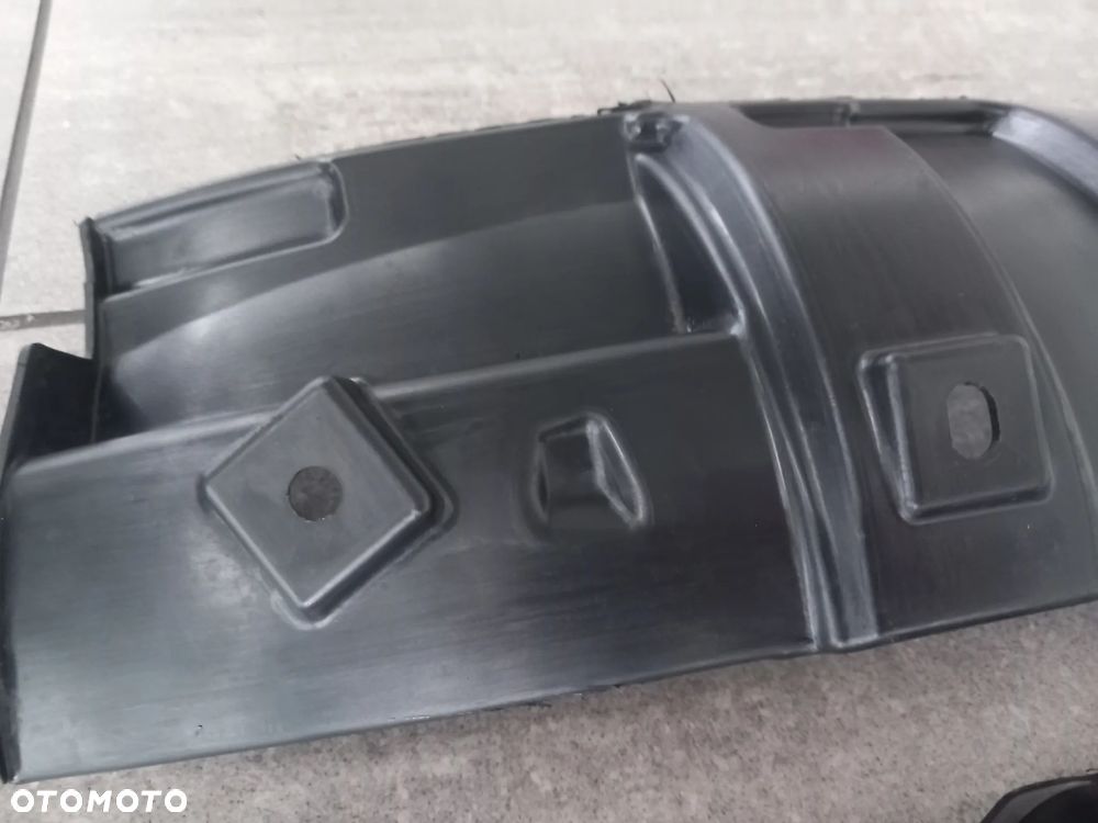 Zestaw - osłona nadkola prawa a lewa przód Ford Transit 2014-, 2019 1864447 1864449 - 2