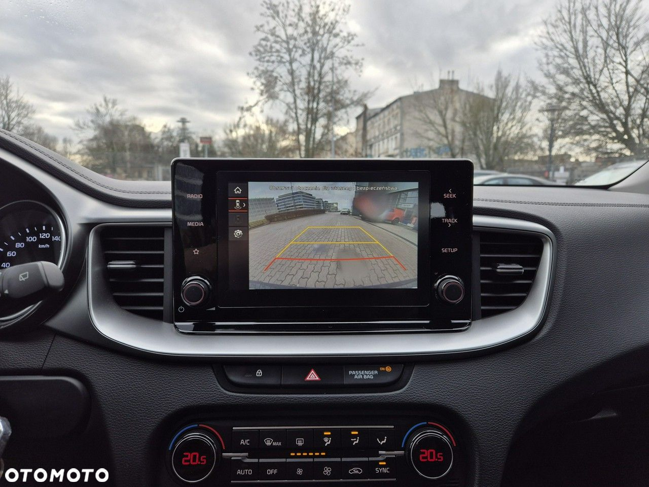 Kia Ceed - 25