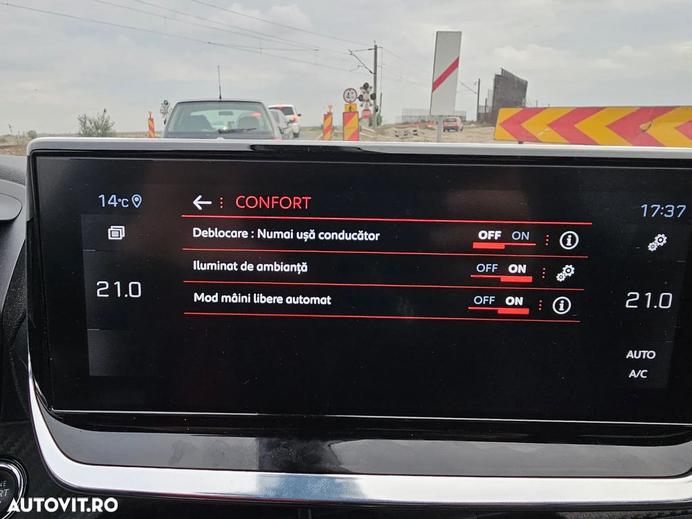 Peugeot 2008 1.2 PureTech EAT8 STT GT - 39