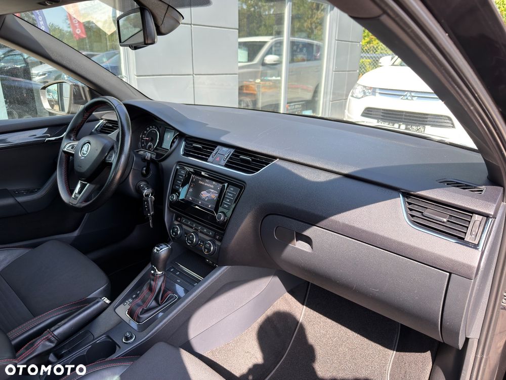 Skoda Octavia 2.0 TDI RS DSG - 37